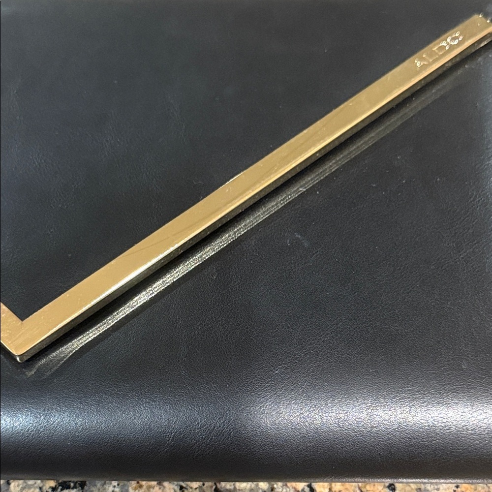 Aldo Clutch - Picture 3 of 7